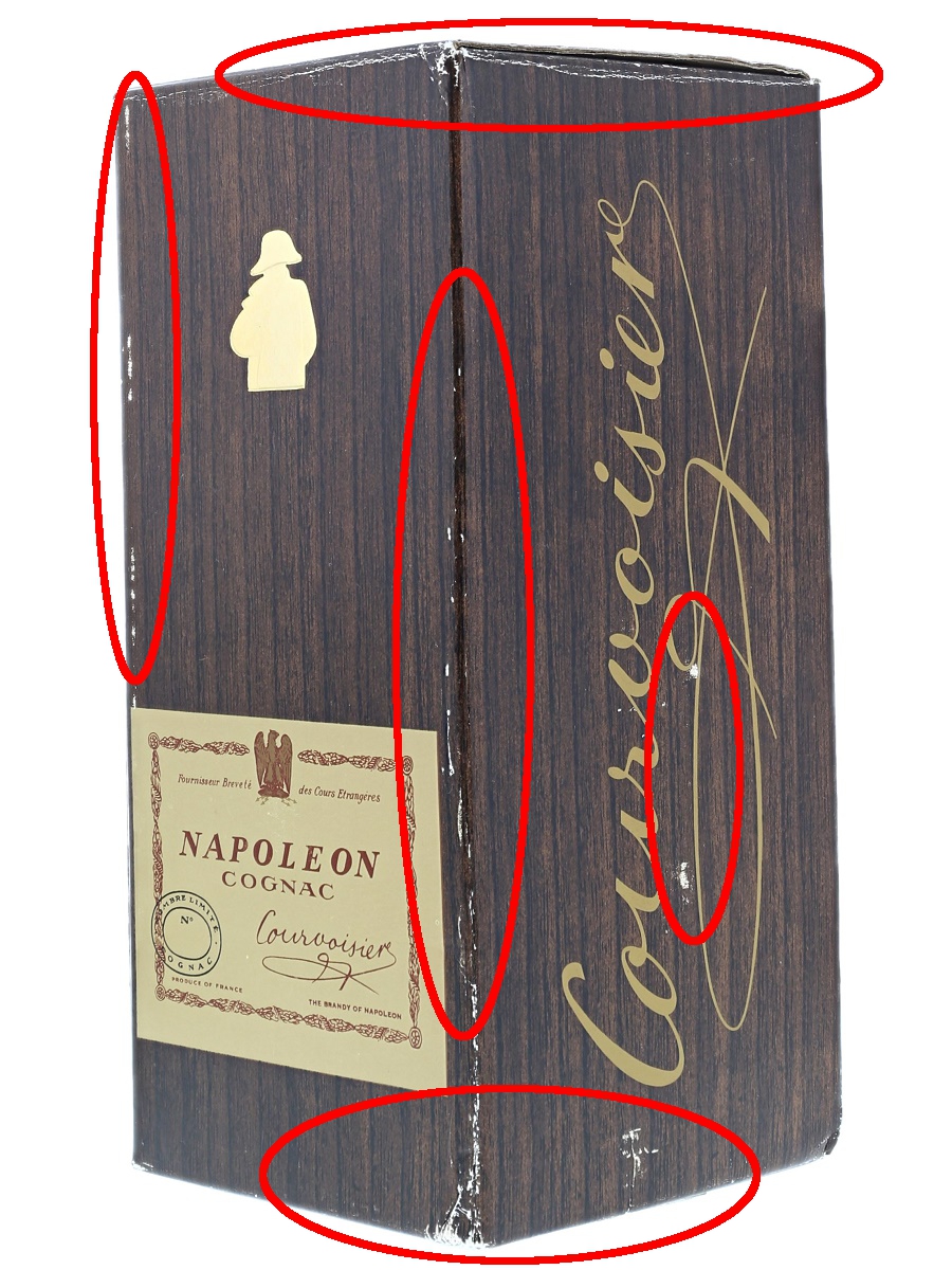 Courvoisier Cognac Napoleon Old Bottle_HE-6-2-67211_o04
